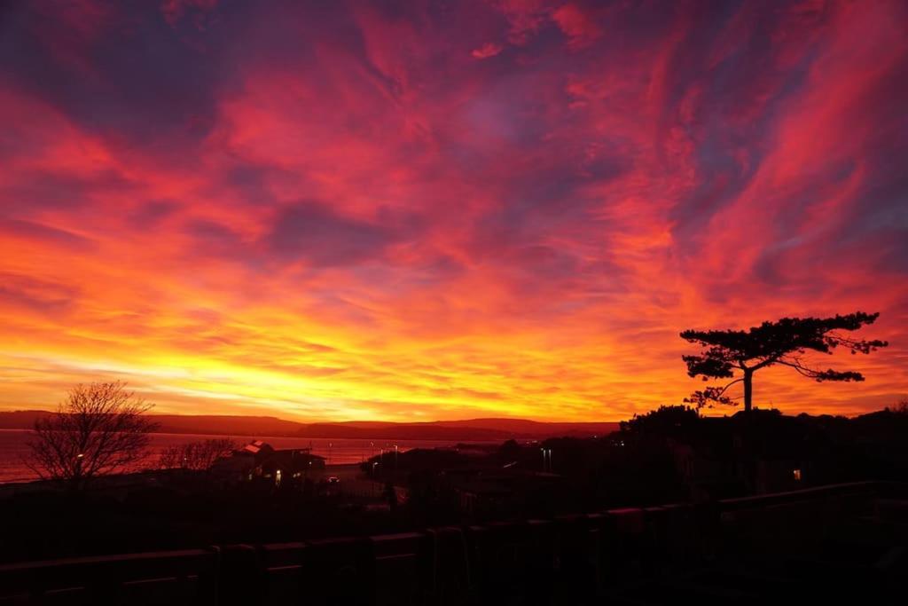 The Beach House-Devon- On The Beach- Sleeps 20 Villa Exmouth Exterior photo